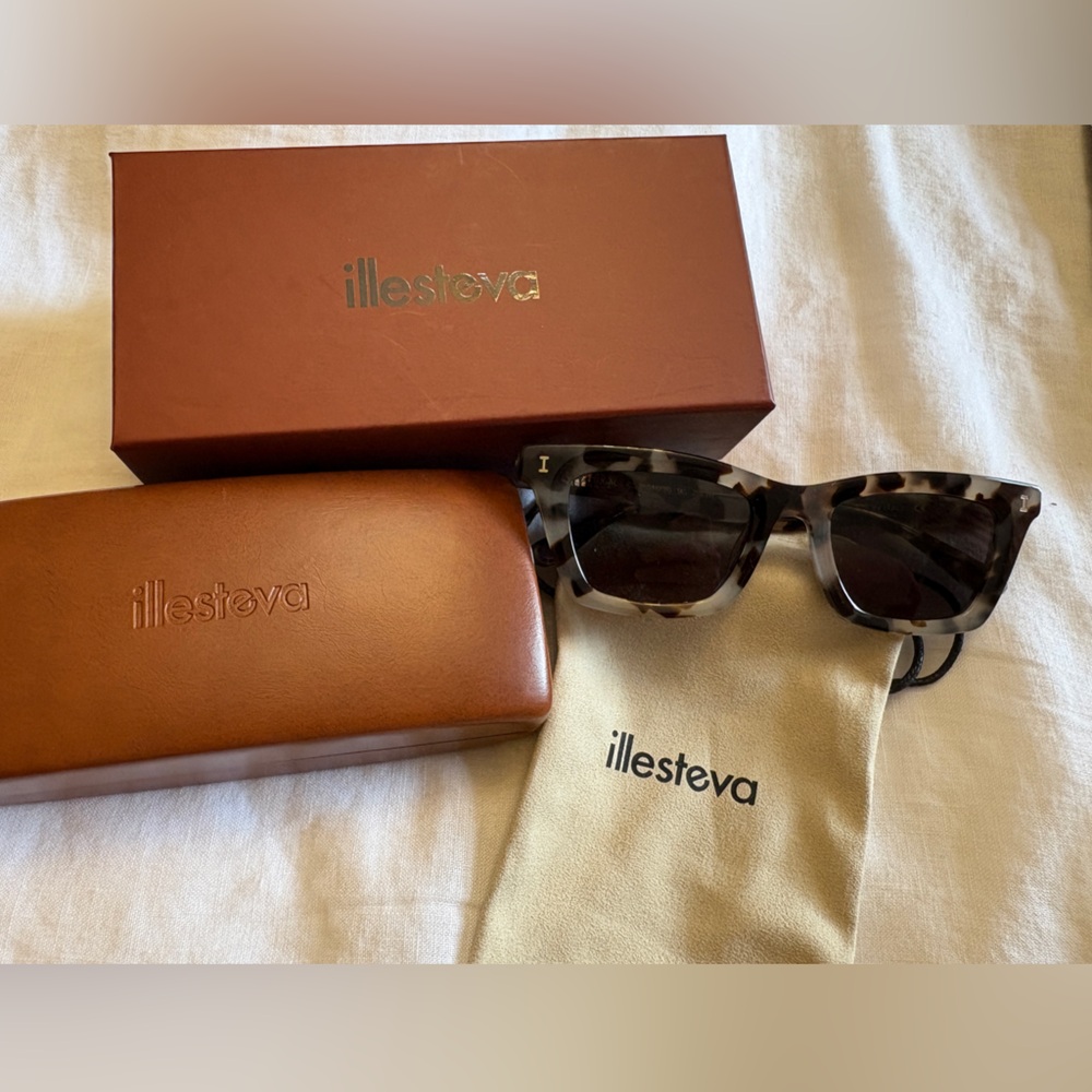 Illesteva Portugal "Grey Tortoise/Flat Grey" Sunglasses